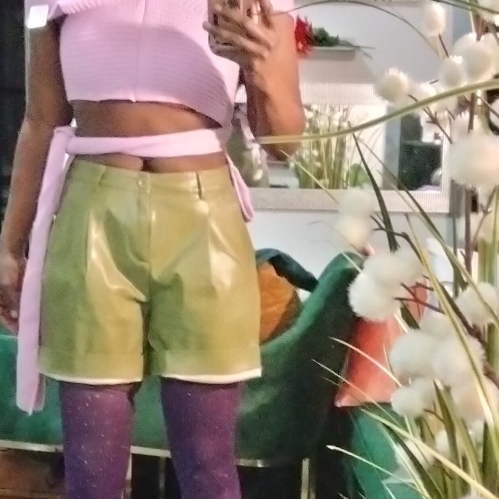 Nwot Runs Smaller Green Vegan Leather Shorts ,3xl Fits Like 1xl View 2